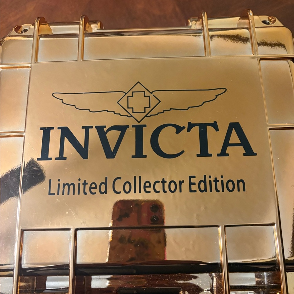 Invicta Gold Collector's Edition Case